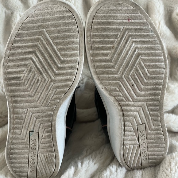 Girls Sketcher High Top Black with rose-gold trim - Picture 6 of 6